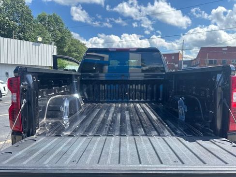 Used 2023 Chevrolet Silverado 1500 LT AWD/4WD image 22
