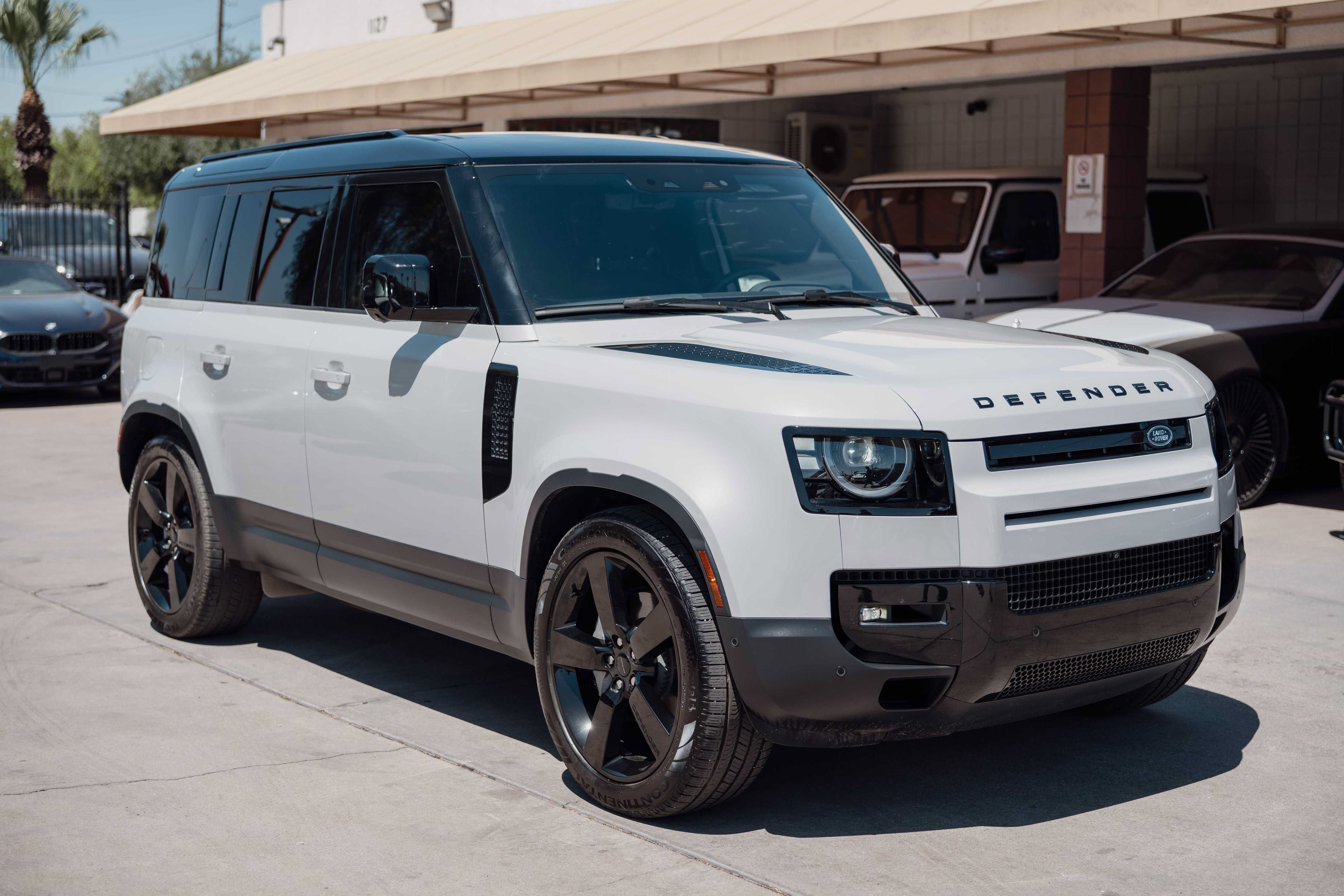 Used 2026 Land Rover Defender 110 S AWD/4WD image 3