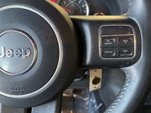 Used 2017 Jeep Wrangler Sport image 21