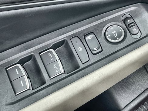 New 2025 Honda Accord SE image 12