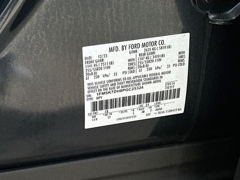 Used 2023 Ford Explorer XLT w/ Equipment Group 202A image 31