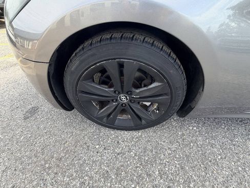 Used 2010 Hyundai Genesis 2.0T RWD image 40