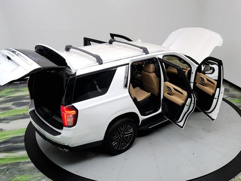 Used 2021 Chevrolet Tahoe Premier image 40