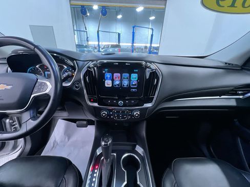 Used 2019 Chevrolet Traverse LT FWD image 23