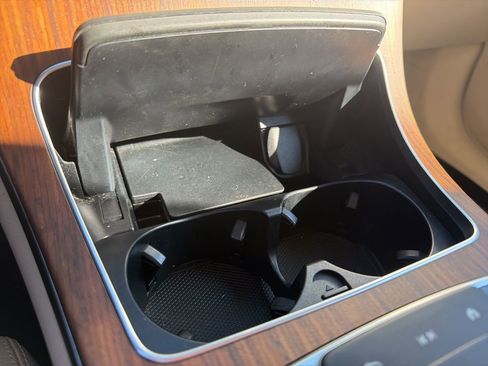 Used 2022 Mercedes-Benz GLC 300 4MATIC image 37