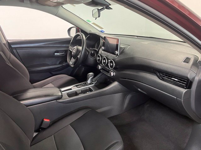 Used 2024 Nissan Sentra SV FWD image 11
