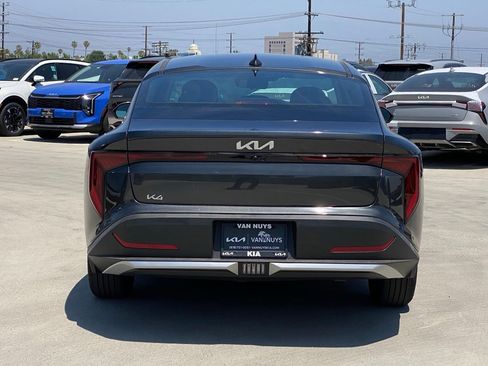 New 2026 Kia K4 FWD image 5