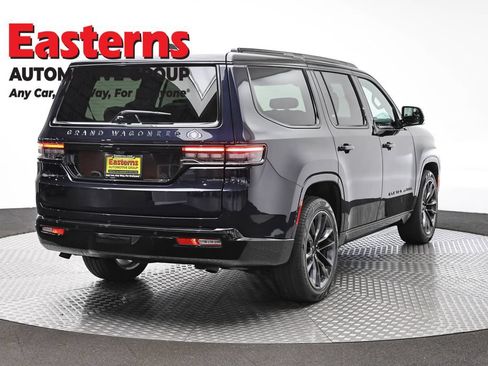 Used 2025 Jeep Grand Wagoneer Series II Obsidian w/ Quick Order Packagew 28T AWD/4WD image 5