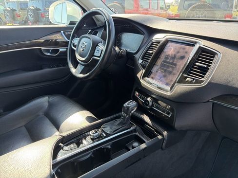 Used 2017 Volvo XC90 T6 Momentum w/ Vision Package AWD/4WD image 33