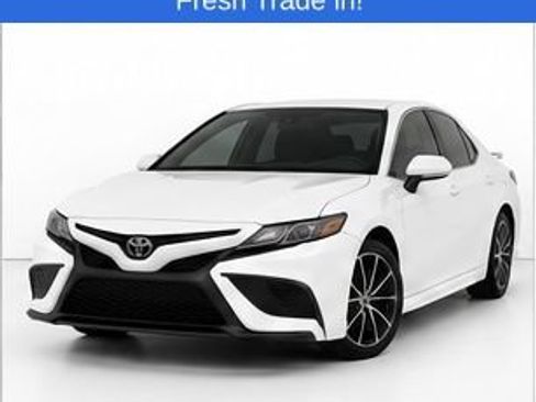 Used 2023 Toyota Camry SE FWD image 1