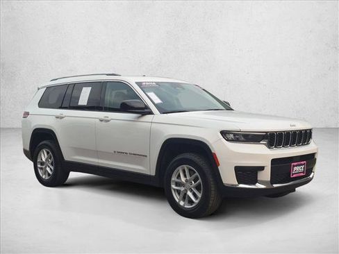 Used 2023 Jeep Grand Cherokee L Laredo AWD/4WD image 3