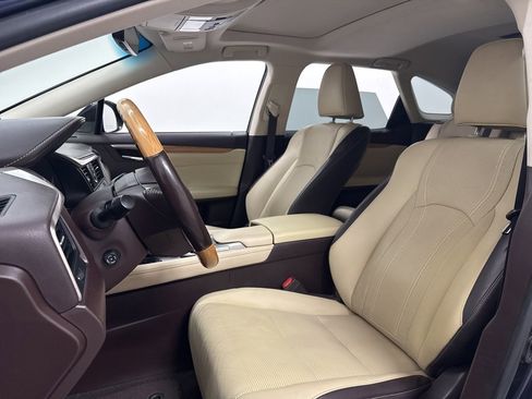 Used 2018 Lexus RX 350L FWD image 28