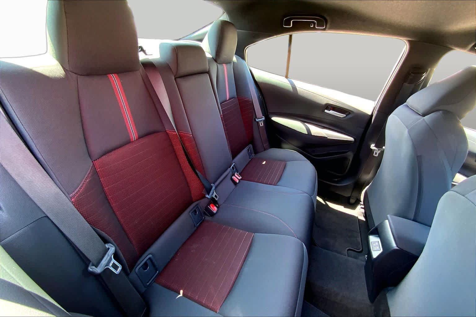 Used 2026 Toyota Corolla SE FWD image 19