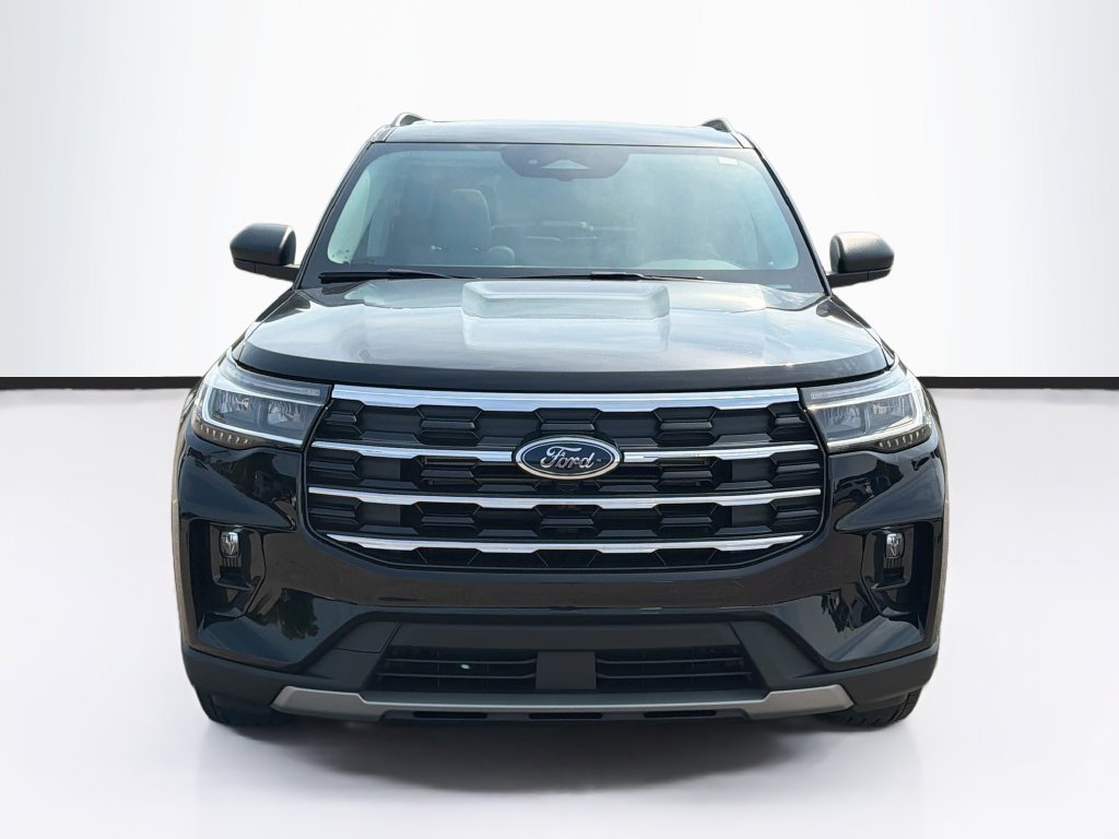New 2026 Ford Explorer Active w/ Active Comfort Package AWD/4WD image 2