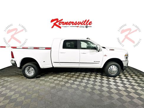 New 2026 RAM 3500 Limited w/ Towing Technology Group image 8
