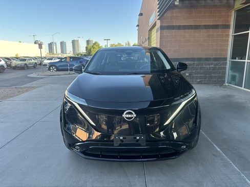 Used 2024 Nissan Ariya FWD image 9