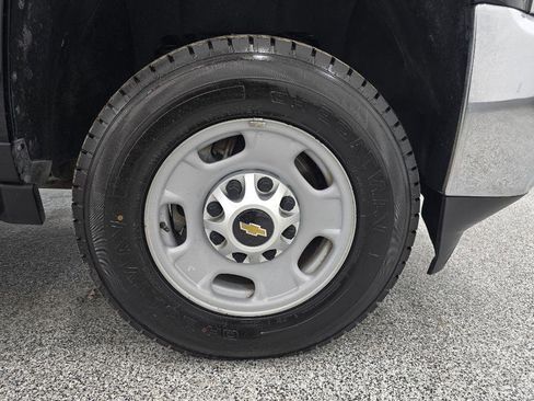 Used 2017 Chevrolet Silverado 2500 W/T RWD image 34
