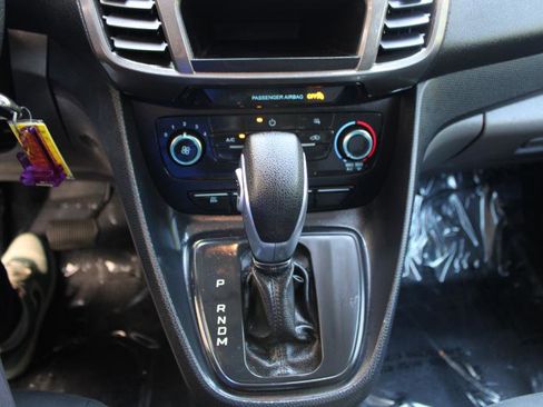 Used 2022 Ford Transit Connect XL image 15