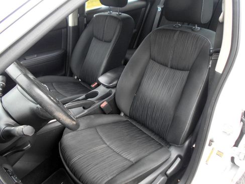 Used 2018 Nissan Sentra SV image 10