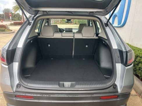 Used 2023 Honda HR-V LX image 8
