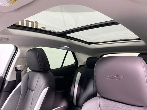 New 2025 Buick Envision Sport Touring image 22