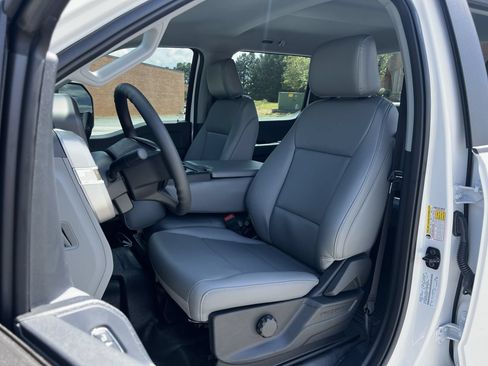 New 2026 Ford F250 XL AWD/4WD image 16