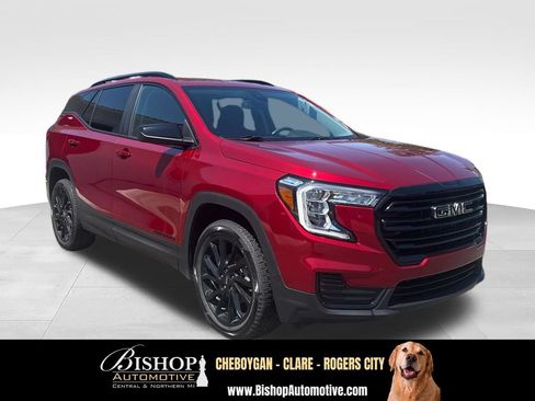 Used 2023 GMC Terrain SLE w/ Driver Convenience Package AWD/4WD image 14