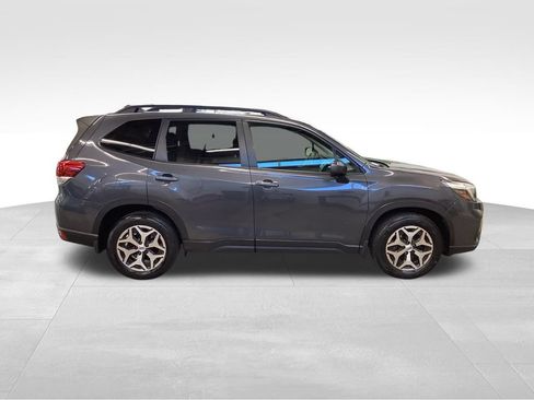 Used 2021 Subaru Forester Premium AWD/4WD image 26