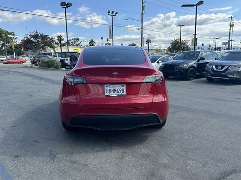 Used 2021 Tesla Model Y Long Range AWD/4WD image 4