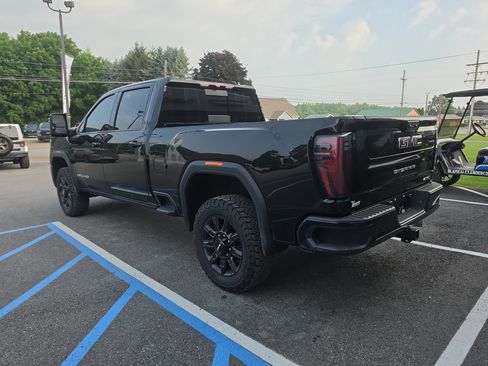 Used 2026 GMC Sierra 2500 AT4 AWD/4WD image 6