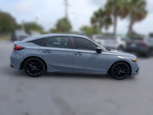 Used 2024 Honda Civic Sport image 3