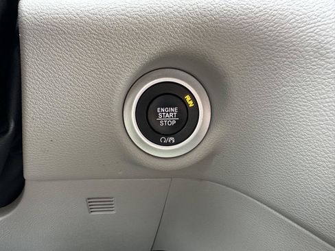 Used 2023 Chrysler Voyager LX FWD image 30