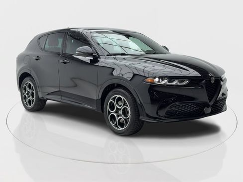 New 2025 Alfa Romeo Tonale w/ Premium Package AWD/4WD image 1