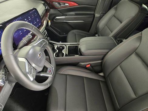New 2026 Chevrolet Traverse Z71 w/ Driver Confidence Package AWD/4WD image 14