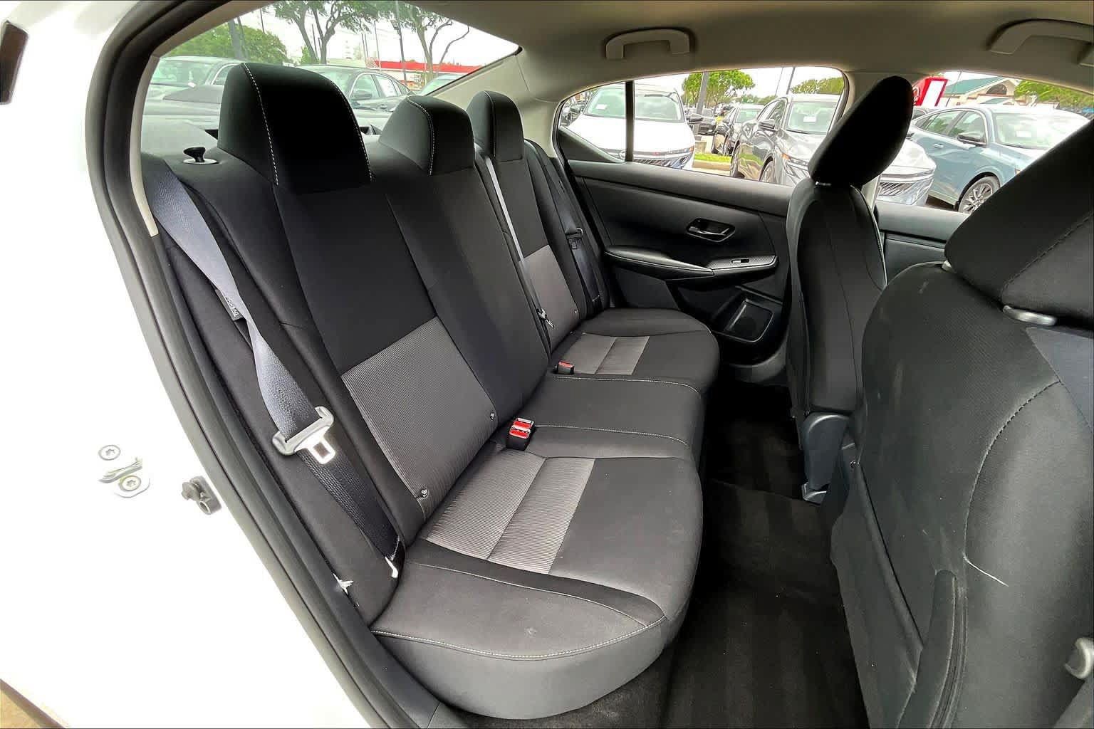 Used 2025 Nissan Sentra SV w/ Trunk Package FWD image 19
