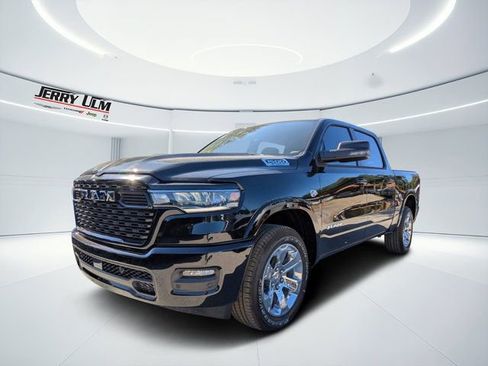 New 2026 RAM 1500 Big Horn AWD/4WD image 7