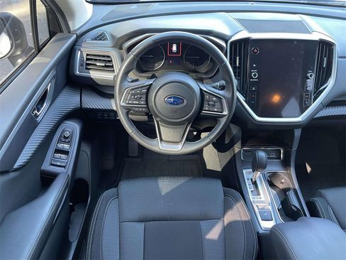 Used 2023 Subaru Ascent Premium w/ Convenience Package image 12