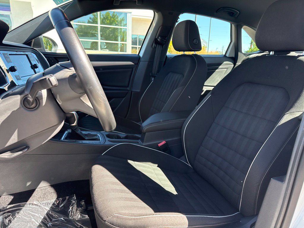 Used 2023 Volkswagen Jetta Sport FWD image 10