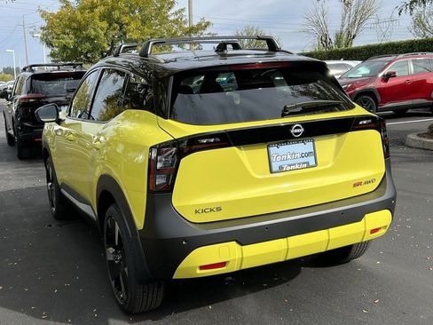 New 2026 Nissan Kicks SR w/ Illumination Package image 4