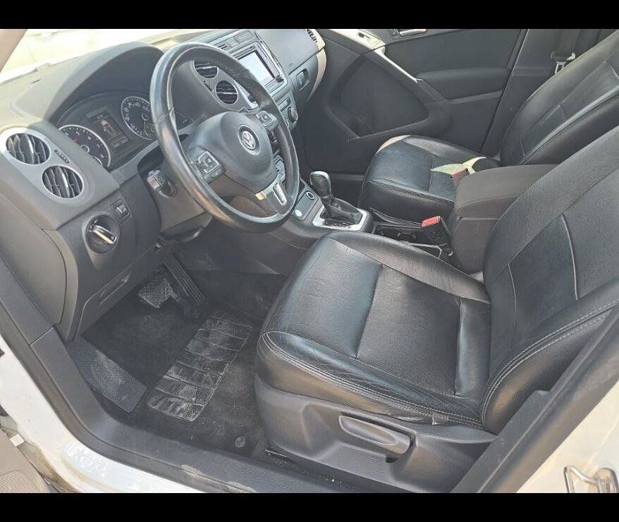 Used 2017 Volkswagen Tiguan Limited w/ Premium Package FWD image 3