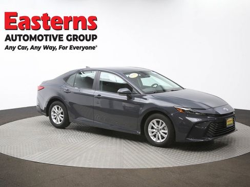 Used 2025 Toyota Camry LE FWD image 47
