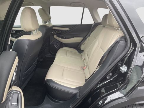 Used 2023 Subaru Outback Limited image 15