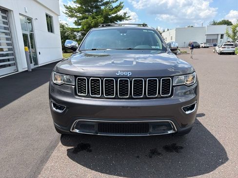 Used 2017 Jeep Grand Cherokee Limited w/ Trailer Tow Group IV AWD/4WD image 4