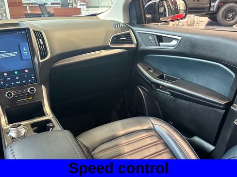 Used 2023 Ford Edge SEL w/ Sport Appearance Package image 15