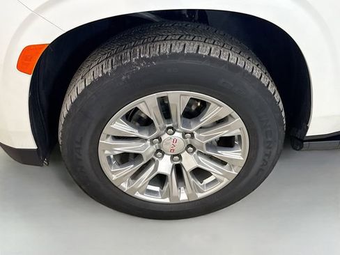 Used 2023 GMC Yukon Denali image 35