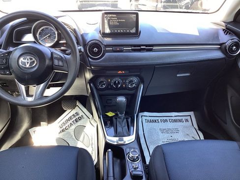 Used 2018 Toyota Yaris iA image 14
