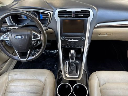 Used 2013 Ford Fusion SE FWD image 17