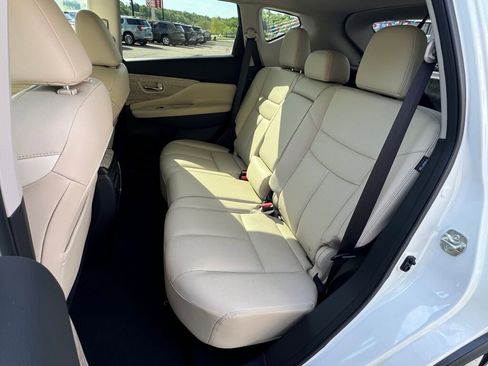 Used 2024 Nissan Murano SL AWD/4WD image 17