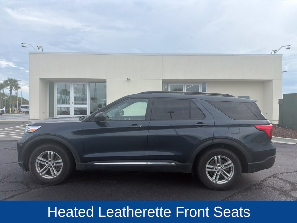 Used 2022 Ford Explorer XLT w/ Equipment Group 202A RWD image 2
