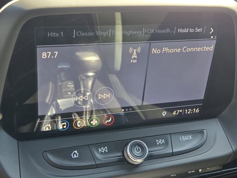 Used 2019 Chevrolet Camaro LT w/ Technology Package image 15